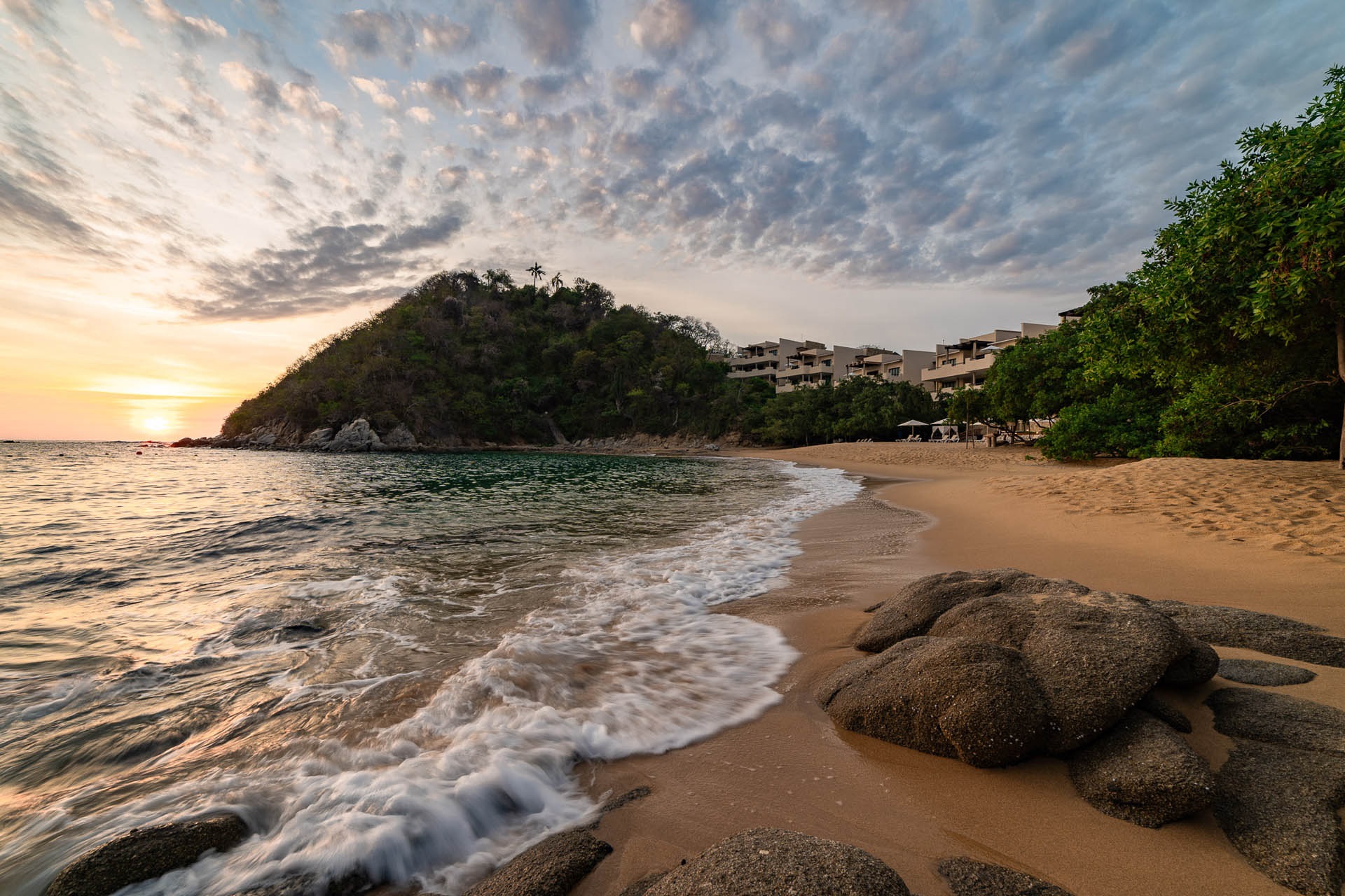 Private estate with ocean views in Conejos, Huatulco
